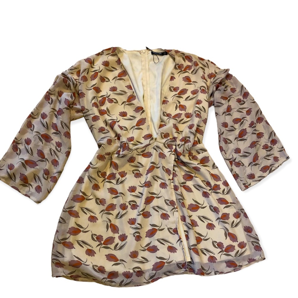 Nasty Gal Dress top Women 6 Beige Floral Long Sleeve Mini Faux Wrap no belt